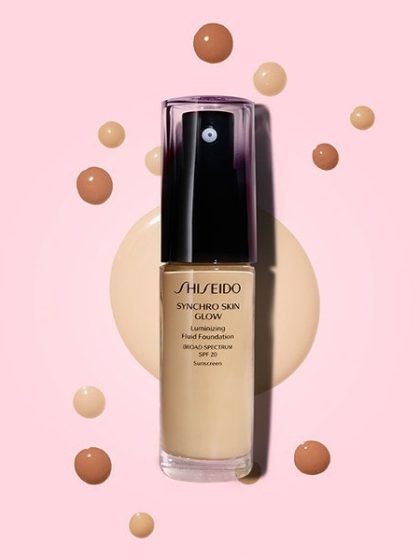 Shiseido - Synchro Skin Glow Liquid Foundation