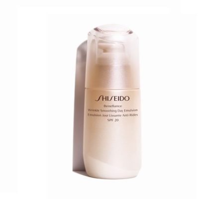 Shiseido – Benefiance Wrinkle Smoothing Day Emulsion SPF20