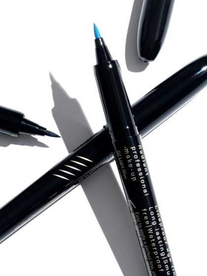 Radiant – Lineproof Eye Liner