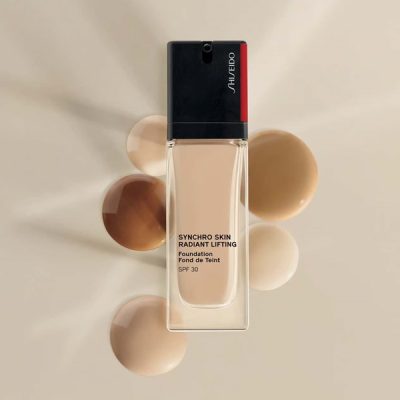 Shiseido – Synchro Skin Radiant Lifting Foundation SPF30